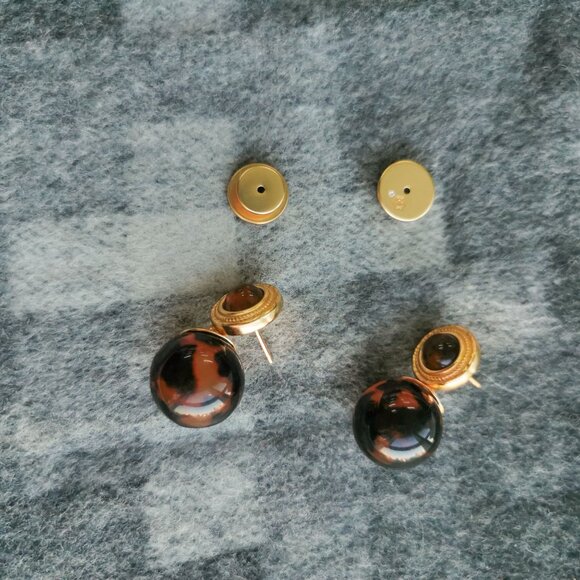 Julie Vos Gold and Brown Tortoise Earrings - Picture 3 of 3